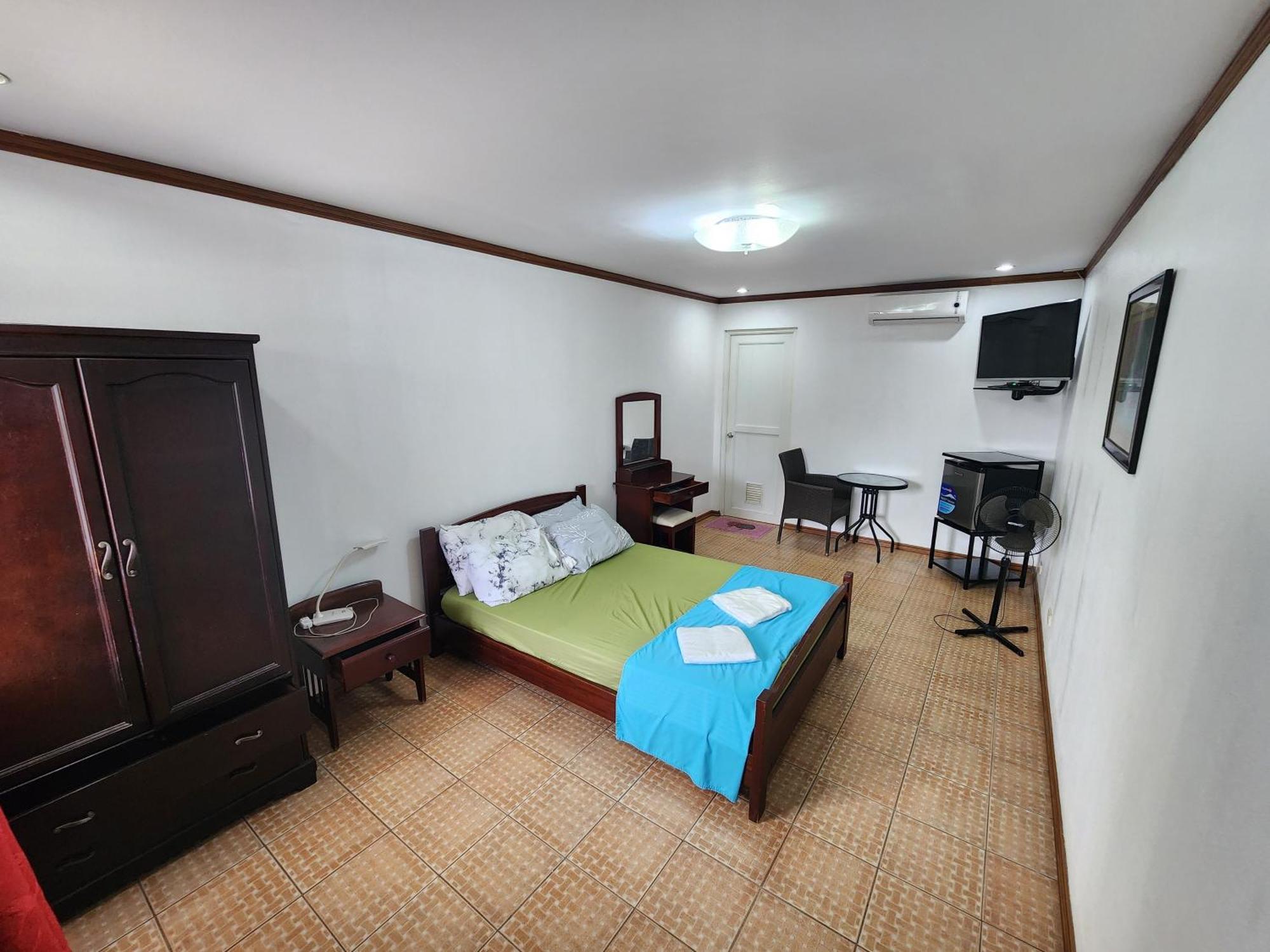MB's Garden Inn Lapu-Lapu City Exterior foto